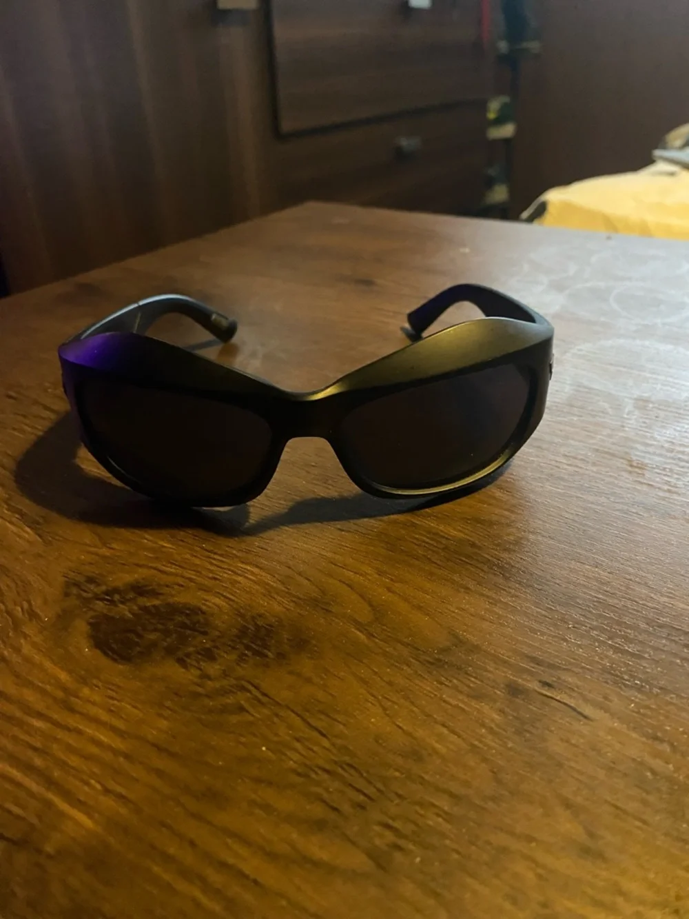 Black Wraparound Sunglasses Similar to balenciaga - Picture 1 of 4